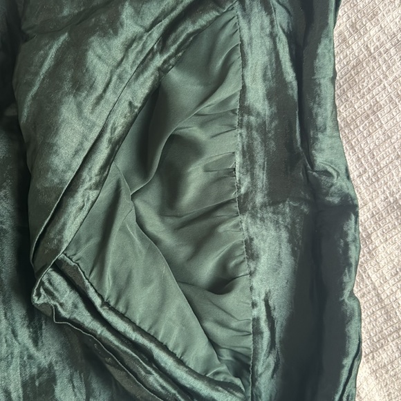 Nicole Miller Ruched Green Dress, size 8 - Picture 9 of 10